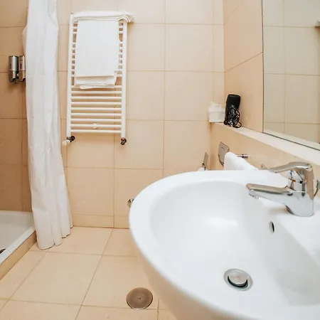 Hotel Duplo Com Jardim E Piscina Povoa de Lanhoso