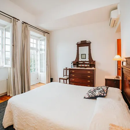 호텔 Duplo Com Jardim E Piscina