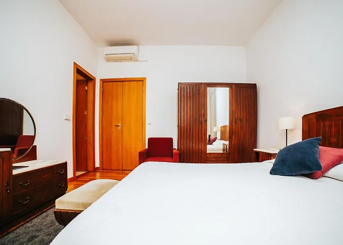 Duplo Com Jardim E Piscina Hotel