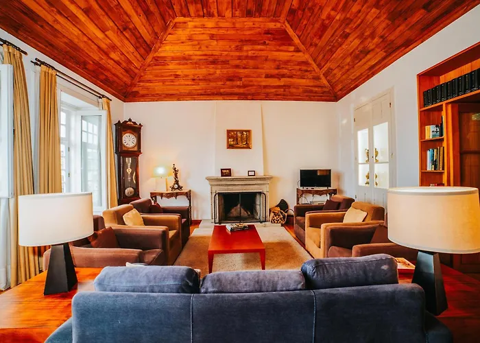 Hotel Duplo Com Jardim E Piscina *