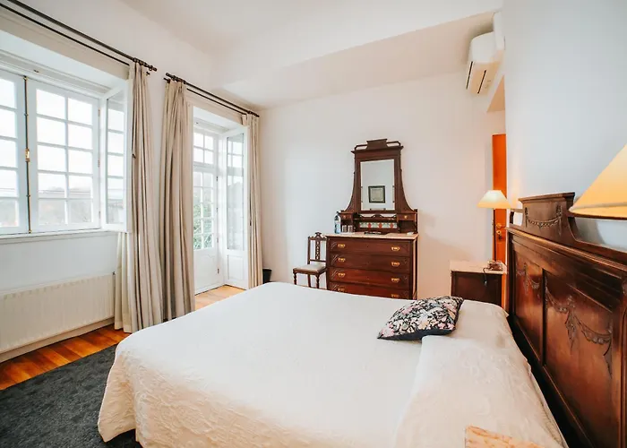 Hotel Duplo Com Jardim E Piscina